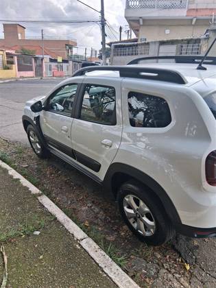 RENAULT DUSTER 1.6 16V SCE FLEX INTENSE PLUS MANUAL RENAULT DUSTER 1.6 16V SCE FLEX INTENSE PLUS MANUAL